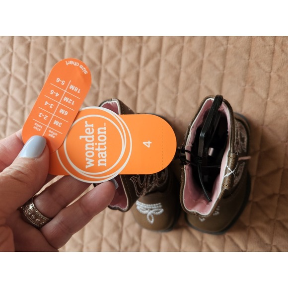 NWT Wonder Nation Toddler Pair Cowgirl Boots Brown Pink White Six Months, Size 4 - Picture 9 of 10